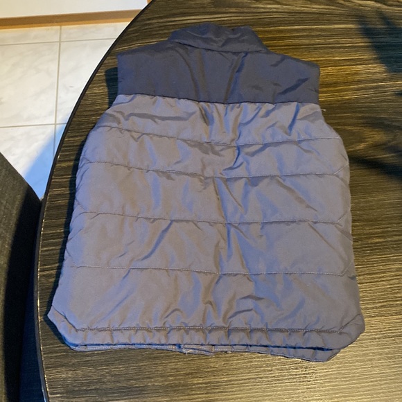 The north face toddler puffer vest 3T - Picture 3 of 4